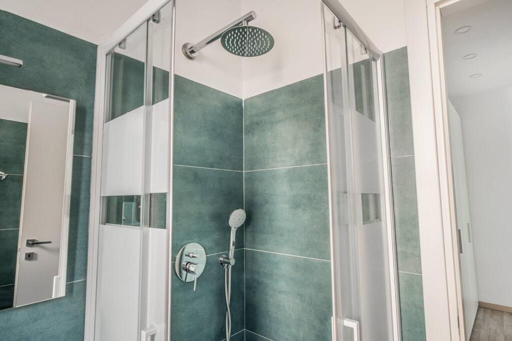 Artistic House Navigli-Duomo Netflix & Design Apartment มิลาน ภายนอก รูปภาพ