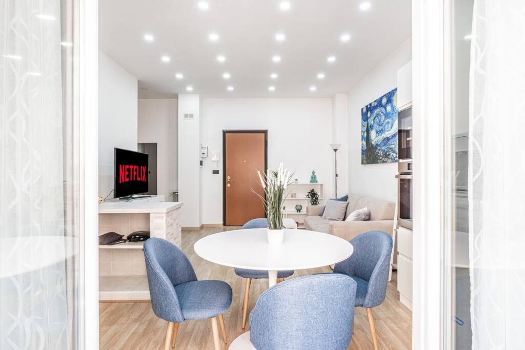 Artistic House Navigli-Duomo Netflix & Design Apartment มิลาน ภายนอก รูปภาพ