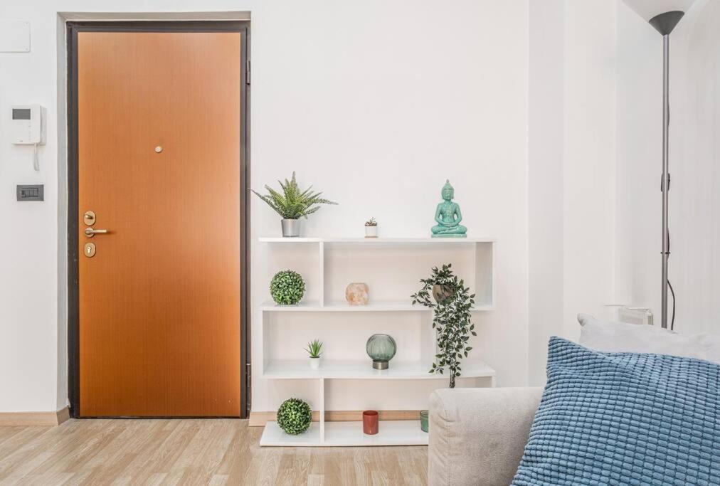 Artistic House Navigli-Duomo Netflix & Design Apartment มิลาน ภายนอก รูปภาพ